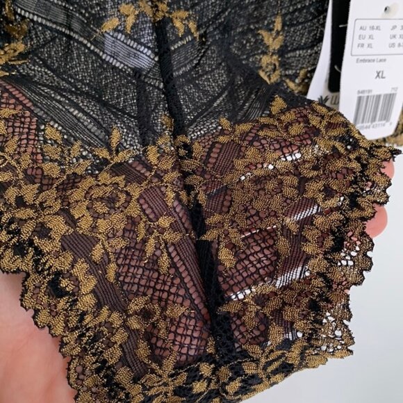 WACOAL Embrace Lace Tanga Black / Gold XL - Picture 10 of 13